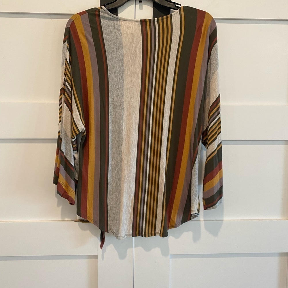 KLD Signature Blouse size small - Picture 3 of 3